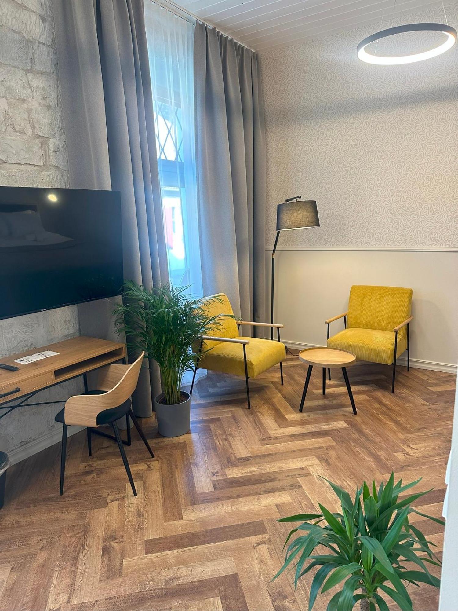 Vanalinna Boutique Hotel Kuressaare Exterior foto